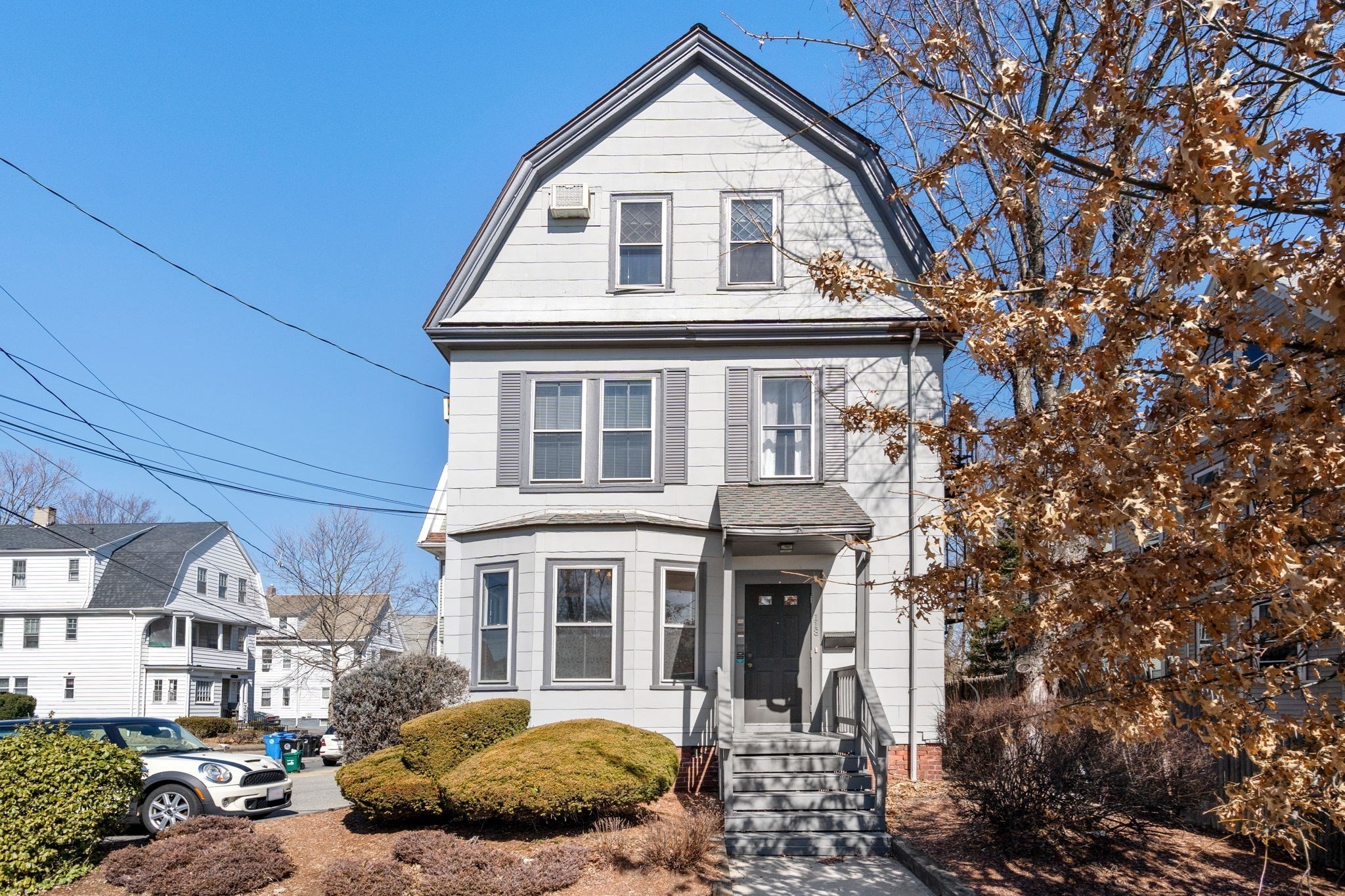 113 Belmont — photo