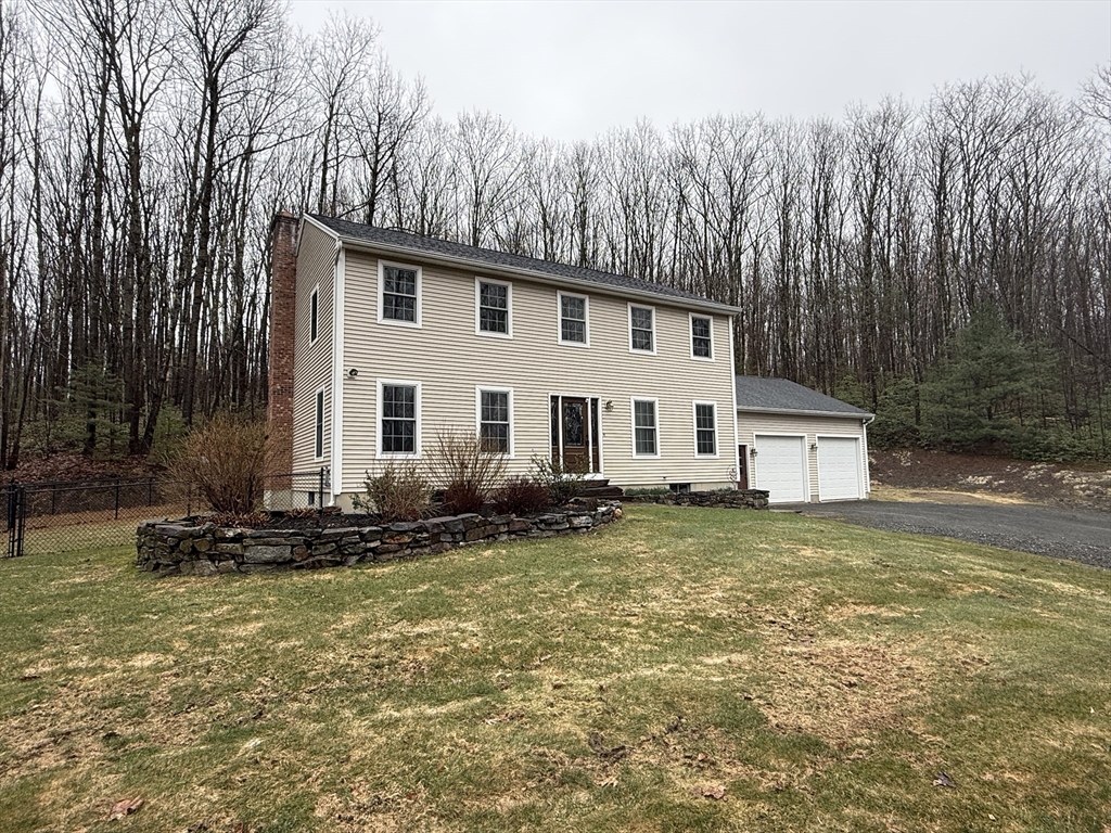1048 Main Road, Granville, MA 01034