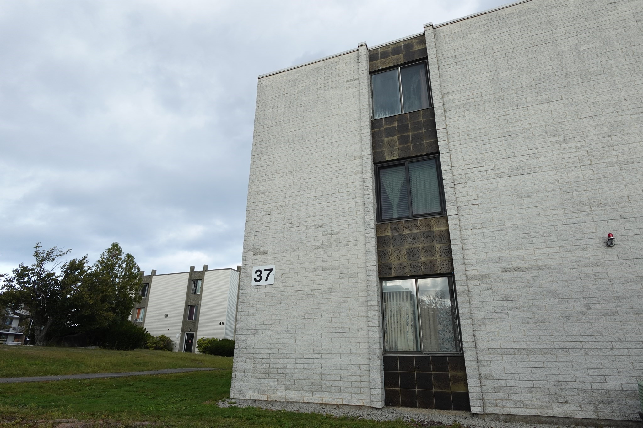 37 Skyline Drive # 11 — photo