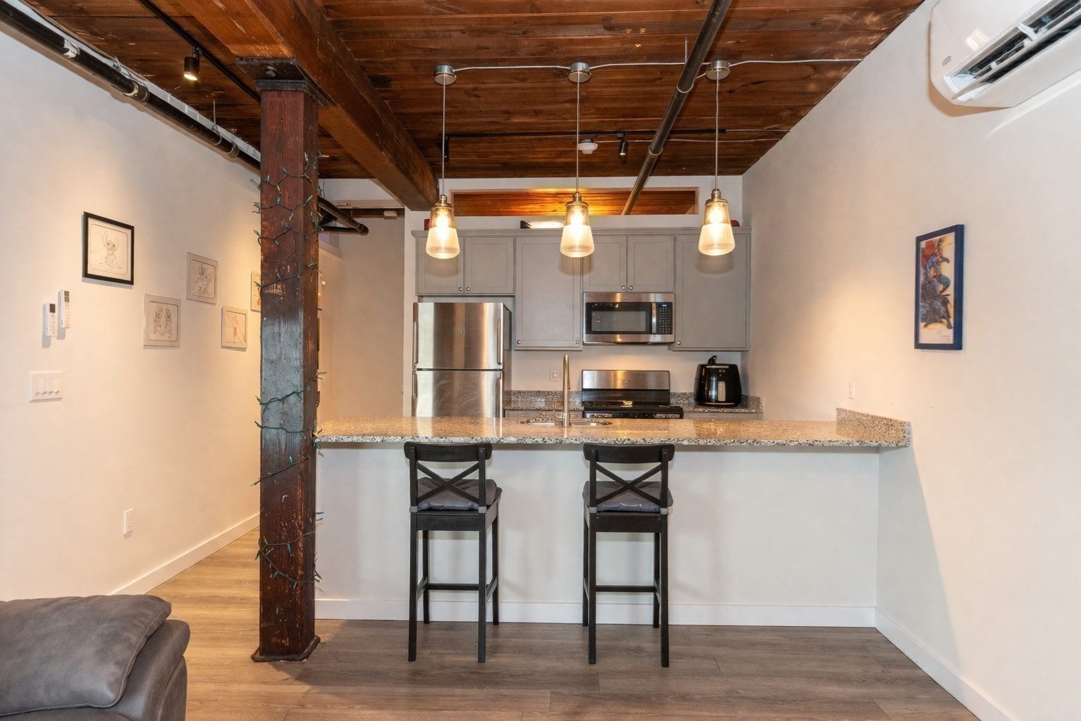 55 Sterling St #305 — photo