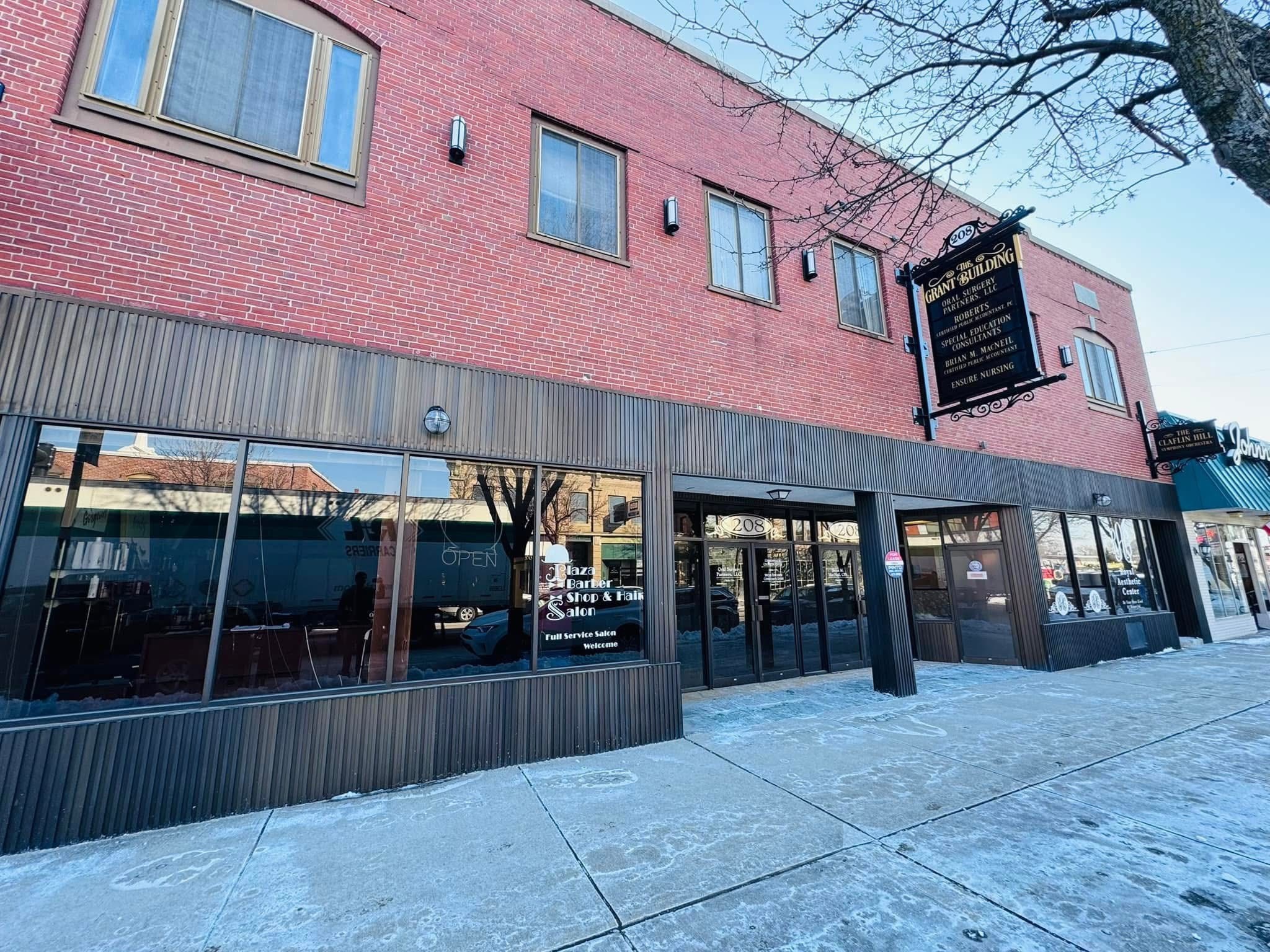 208 Main St — photo