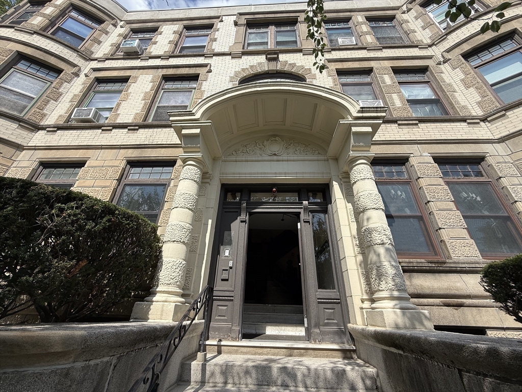 33 Westbourne Ter #3 — photo