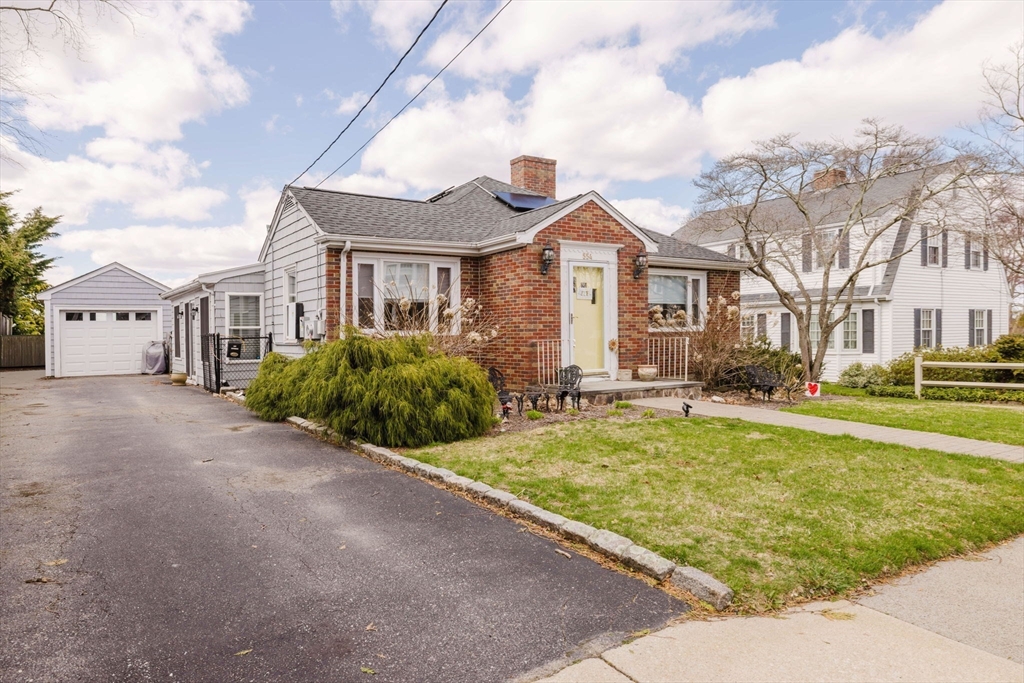 554 Madison Street — photo