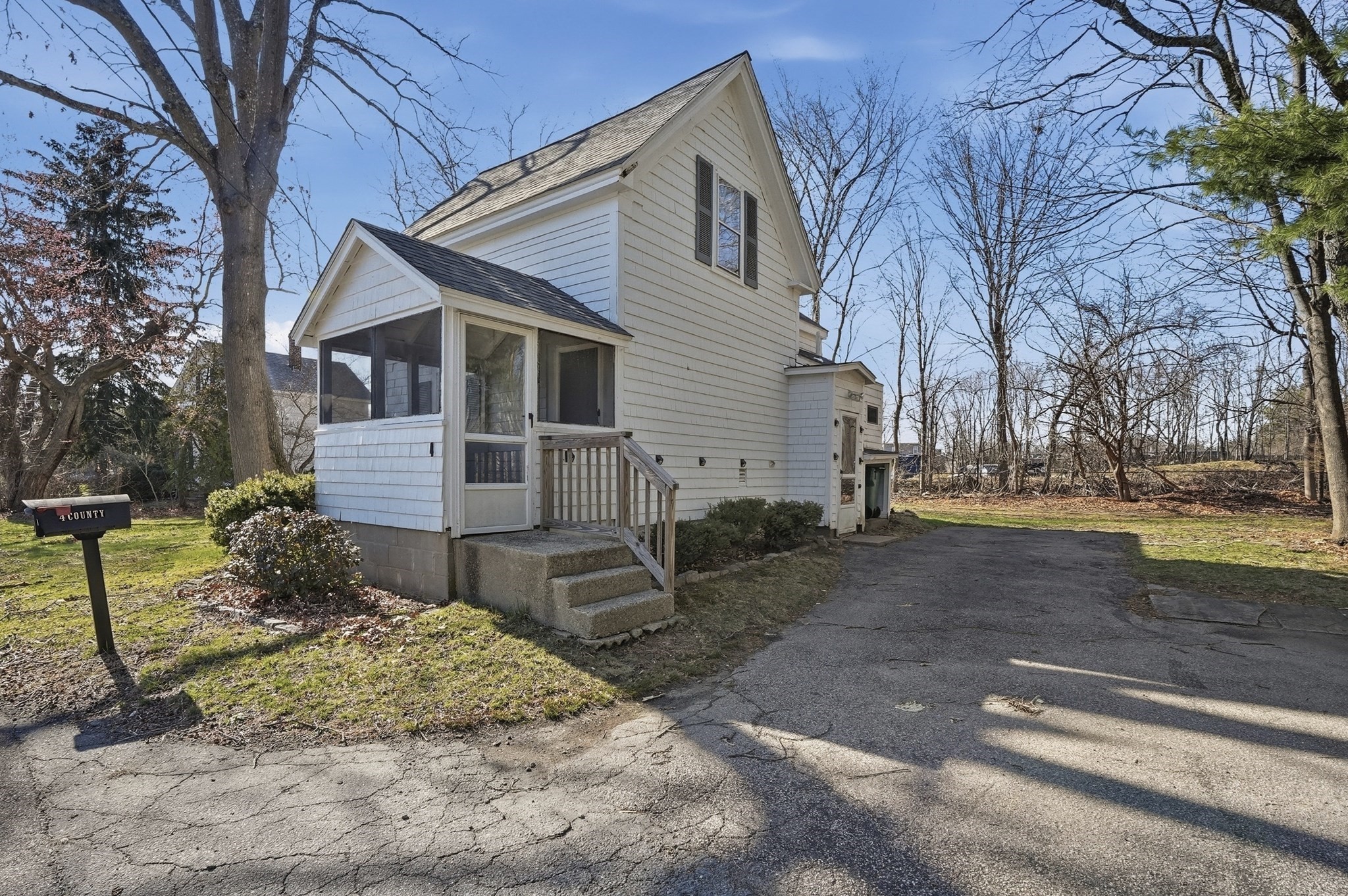 4 County Lane — photo