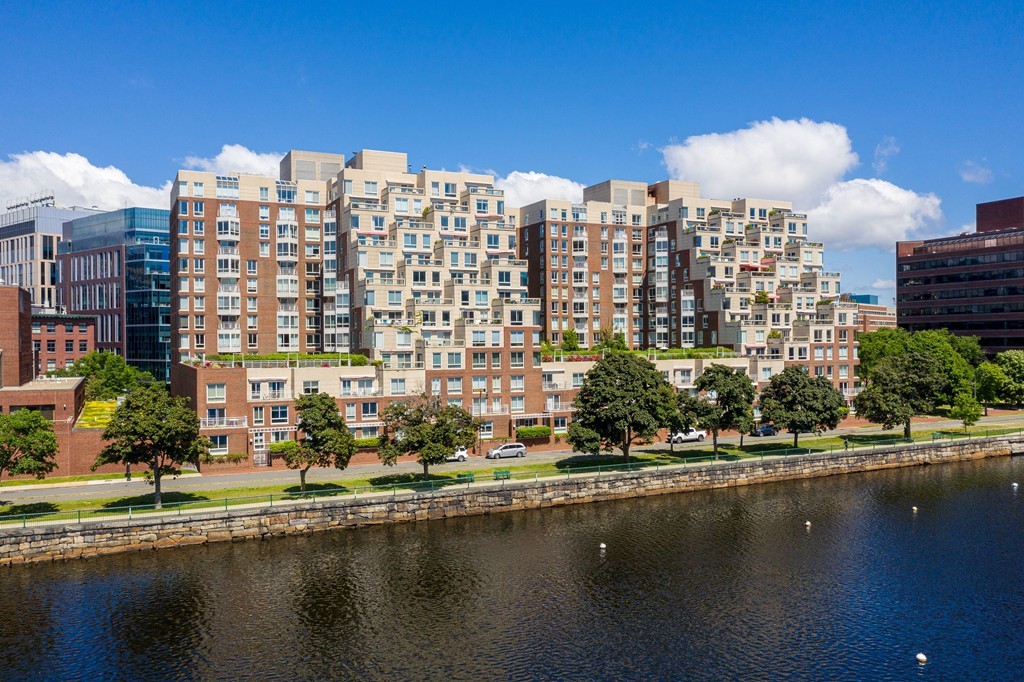 75-83 Cambridge Pkwy #E1203 — photo