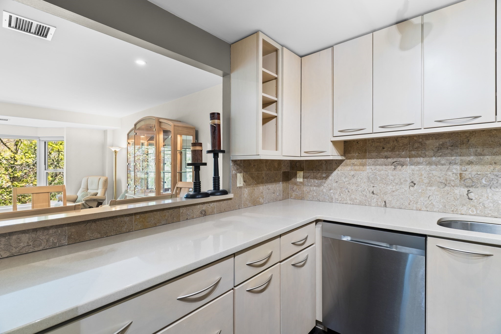 1 Watermill Pl #316 — photo
