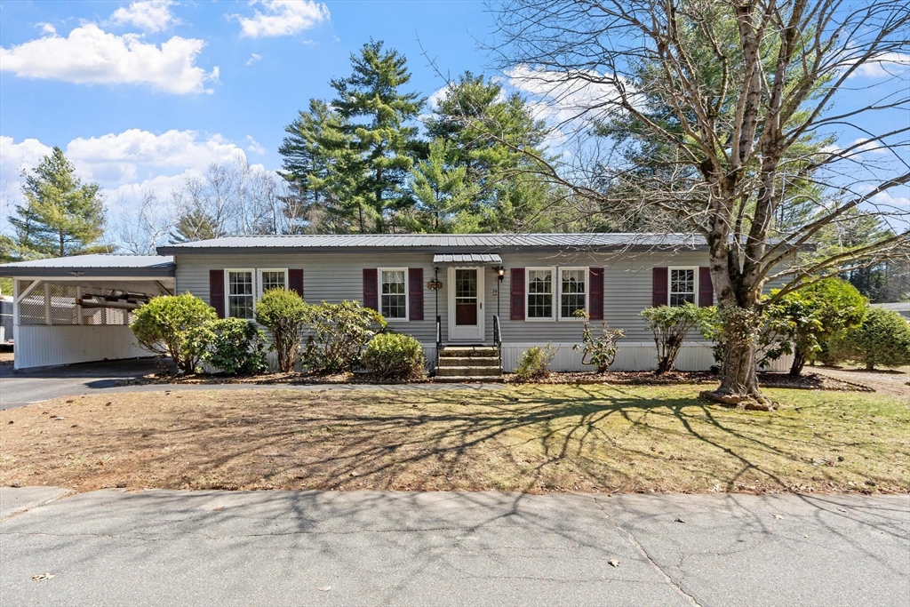 74 Earl Drive — photo