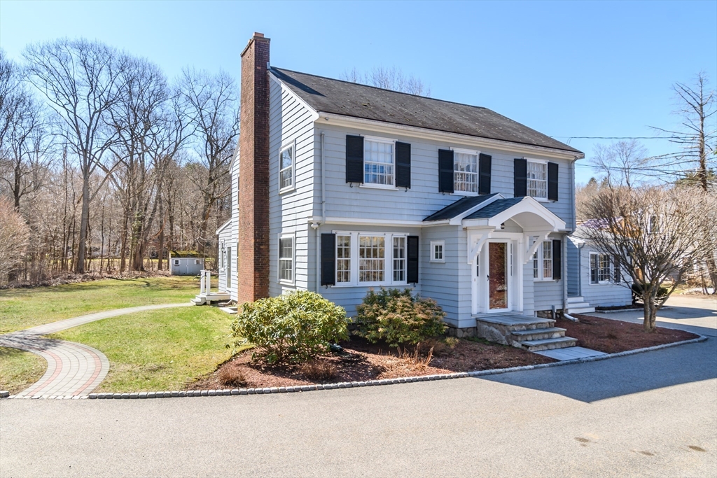 786 Boston Post Road, Weston, MA 02493
