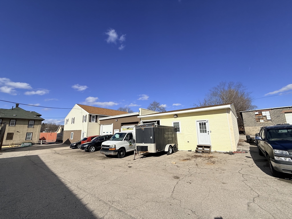 9-R Short St, Worcester, MA 01604 — photo 2