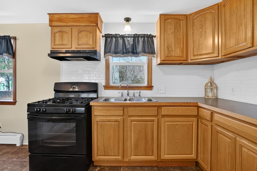70 Quentin Road, Springfield, MA 01129 — photo 2