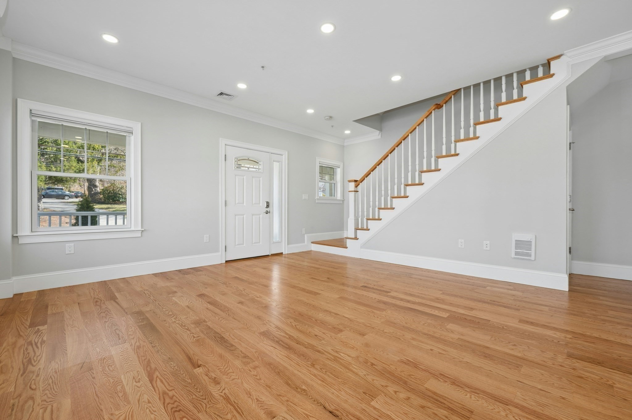 140 Main Street #B, Upton, MA 01568 — photo 2