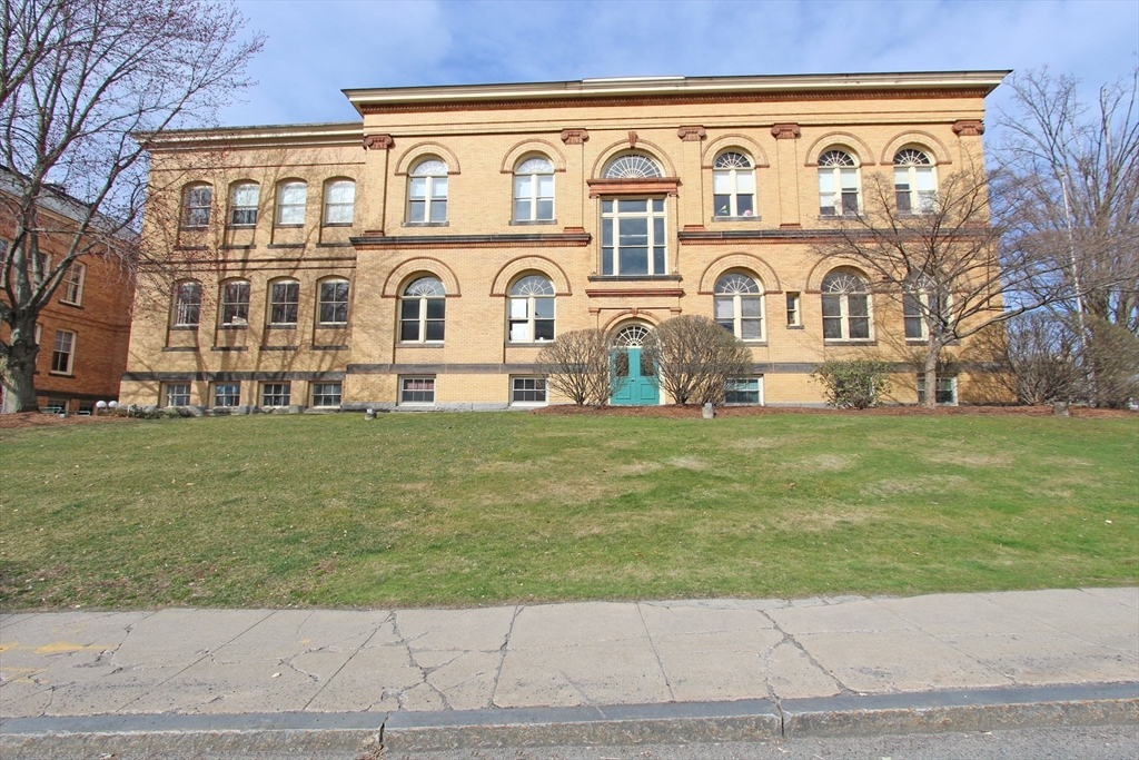 17 New South # 201 — photo