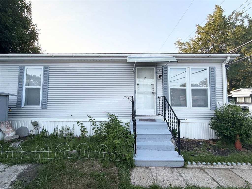 16 Mobile Home Way — photo