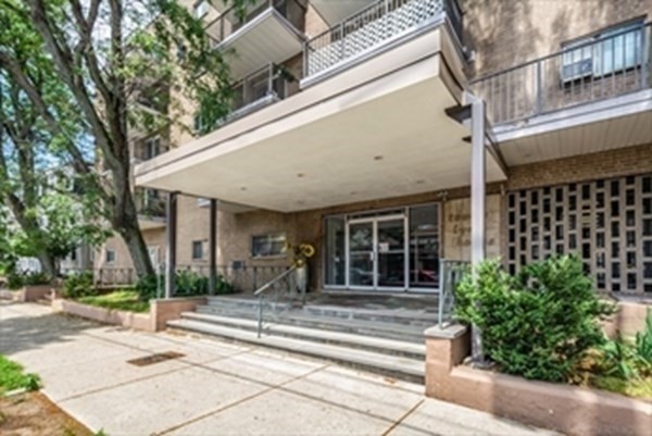 121 Tremont St # B4 — photo