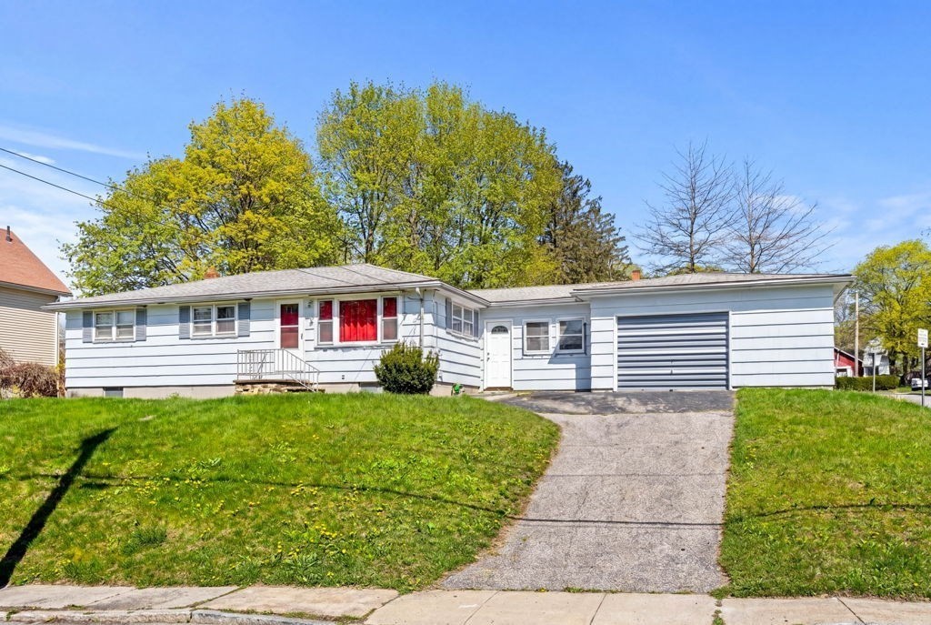 21 Spring Street, Webster, MA 01570