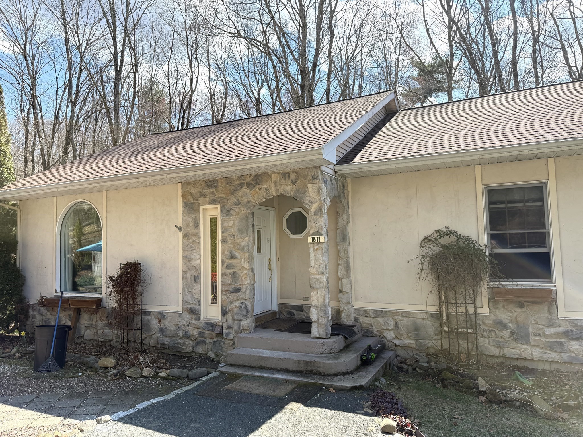 1511 Dunhamtown Brimfield Rd — photo