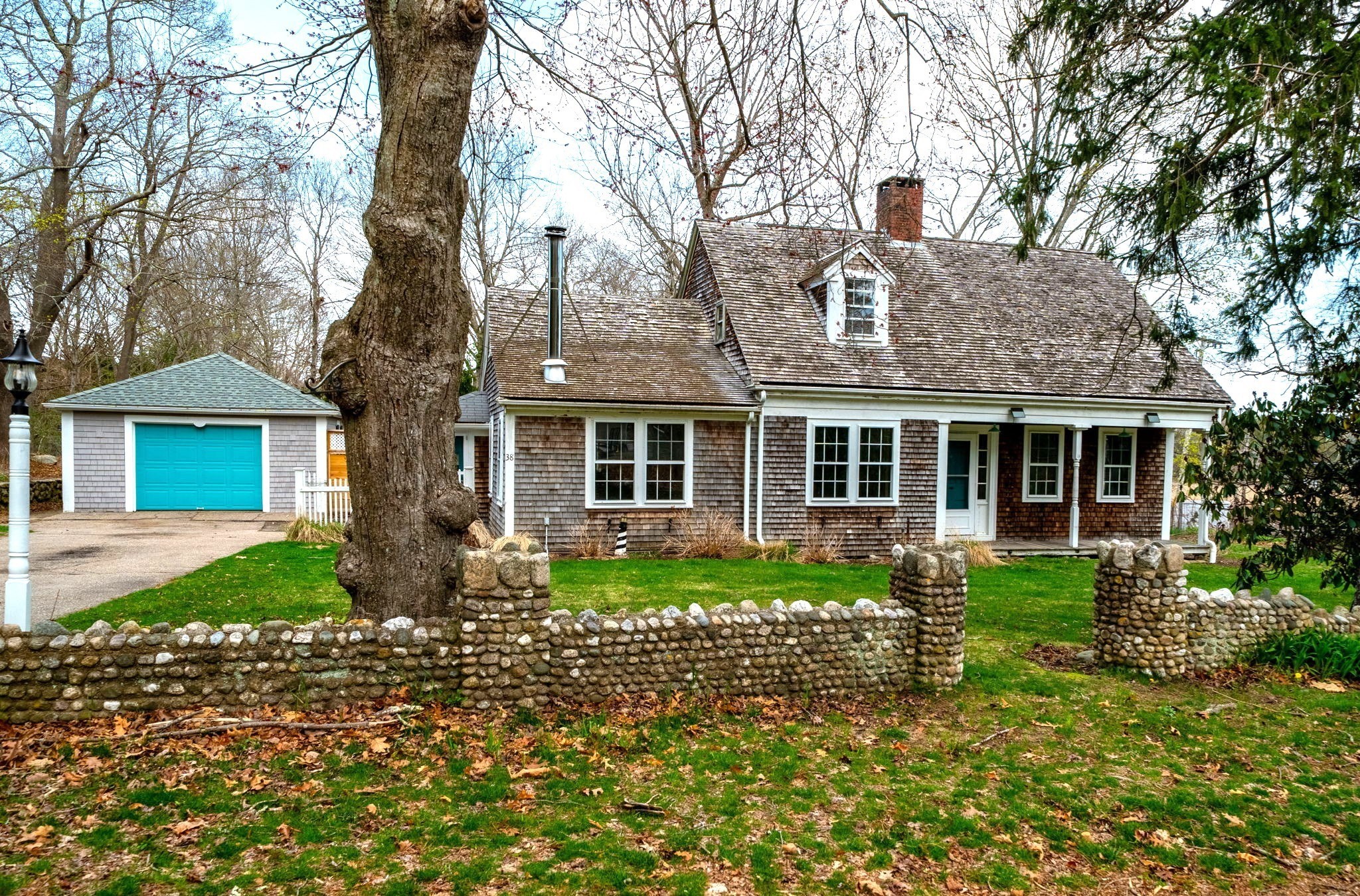 38 Landing Rd — photo