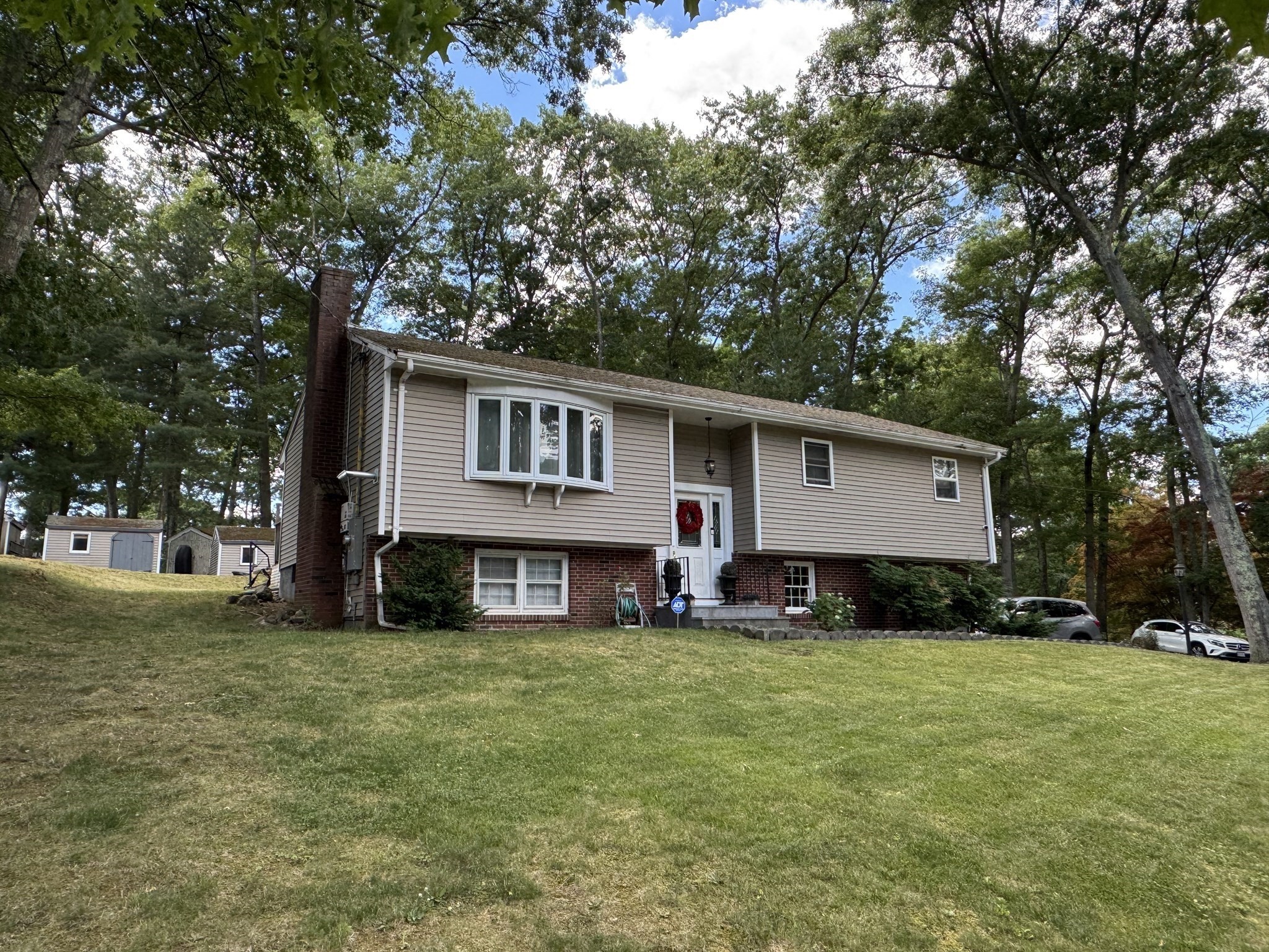 149 Thurber Ave — photo