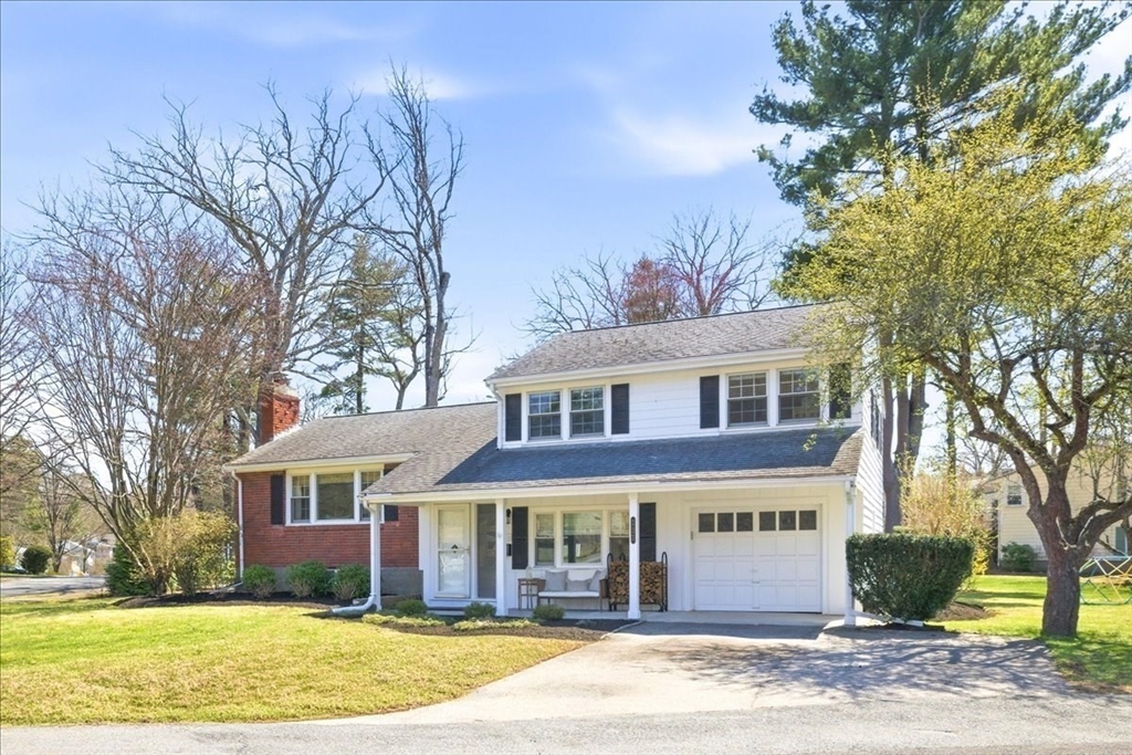 137 Robert Road, Dedham, MA 02026 — photo 2