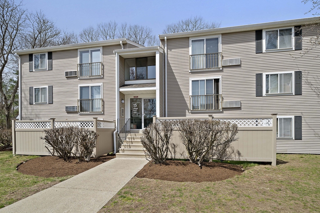 15 Village Rock Ln #2 — photo