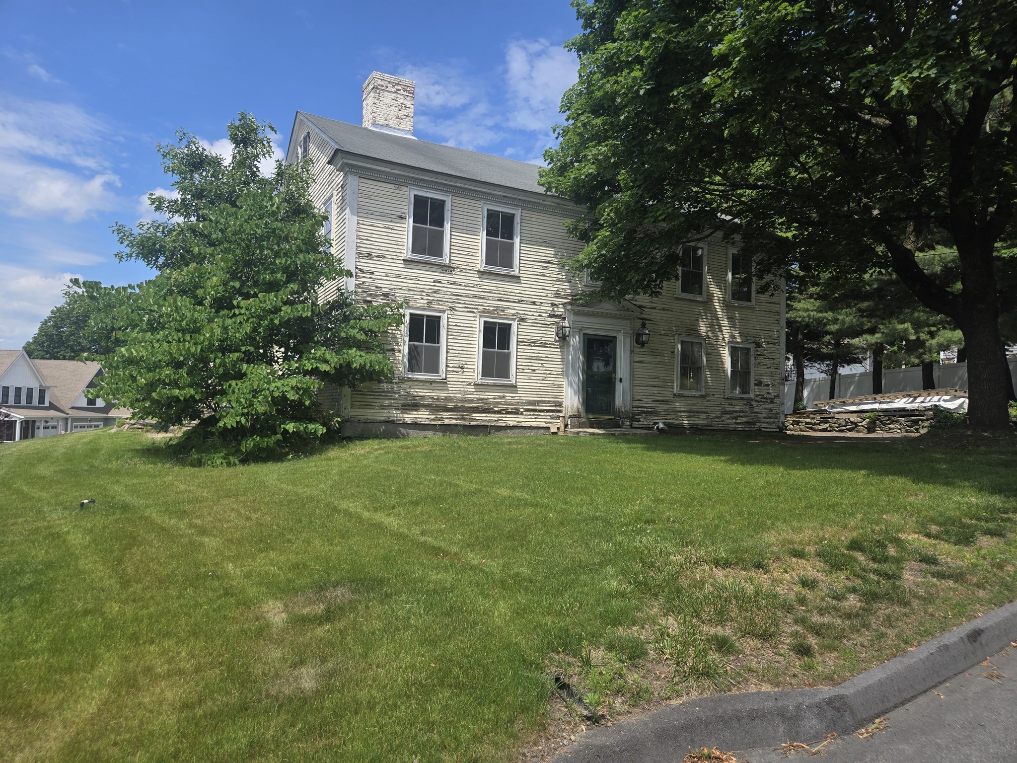 19 Ash St — photo