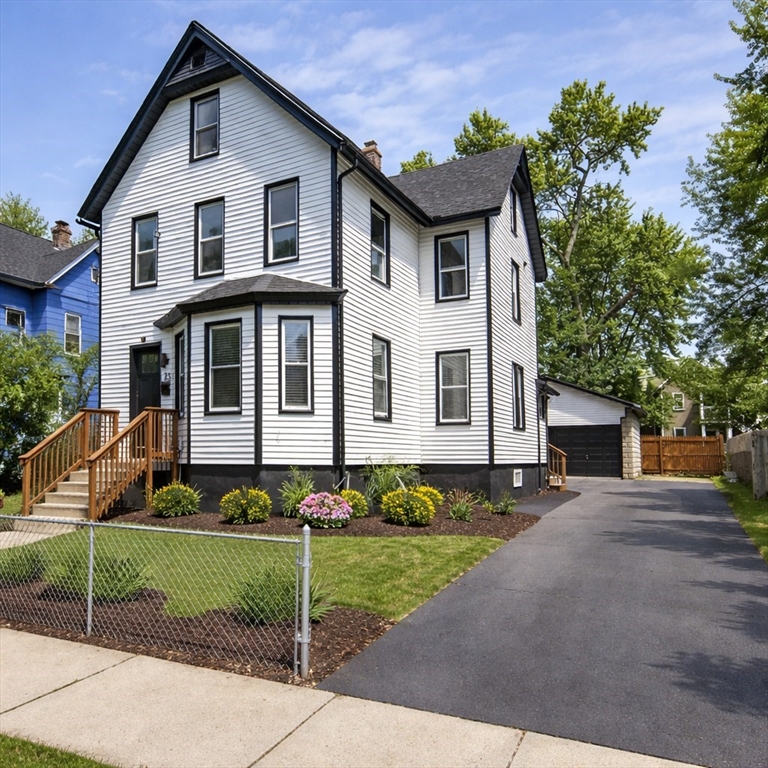 25 Dawes St. — photo
