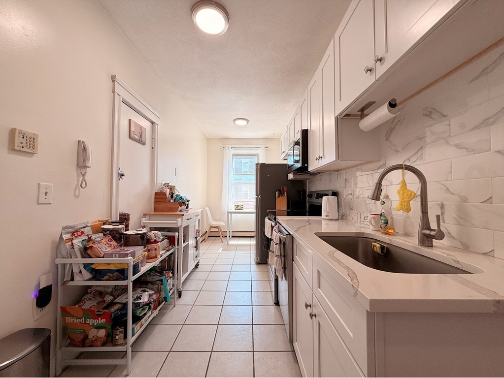 8 Ransom Road #8, Boston, MA 02135