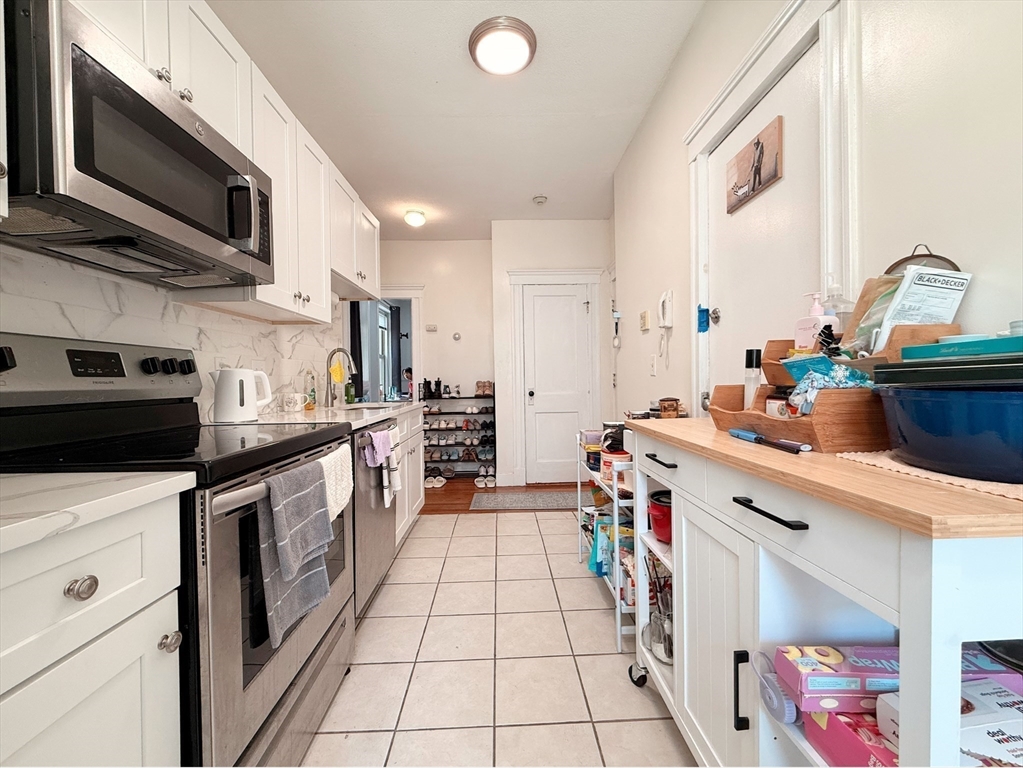 8 Ransom Road #8, Boston, MA 02135 — photo 2
