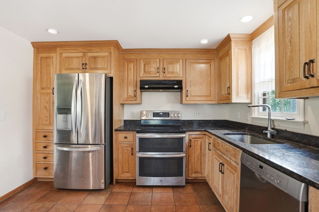 8 Three Ring Road, Scituate, MA 02066 — photo 3
