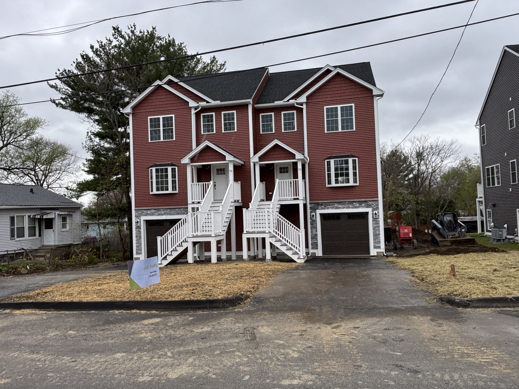 76 Valmor Street — photo