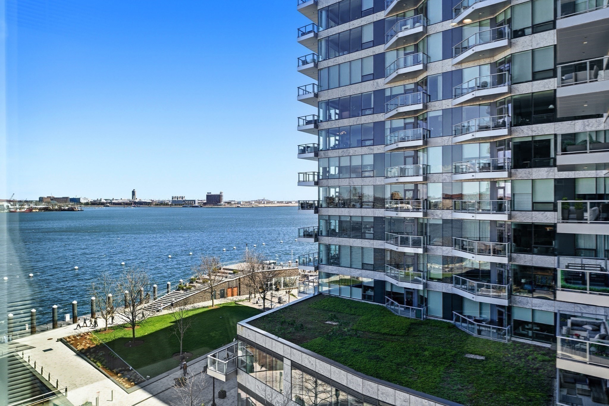 22 Liberty #6G — photo