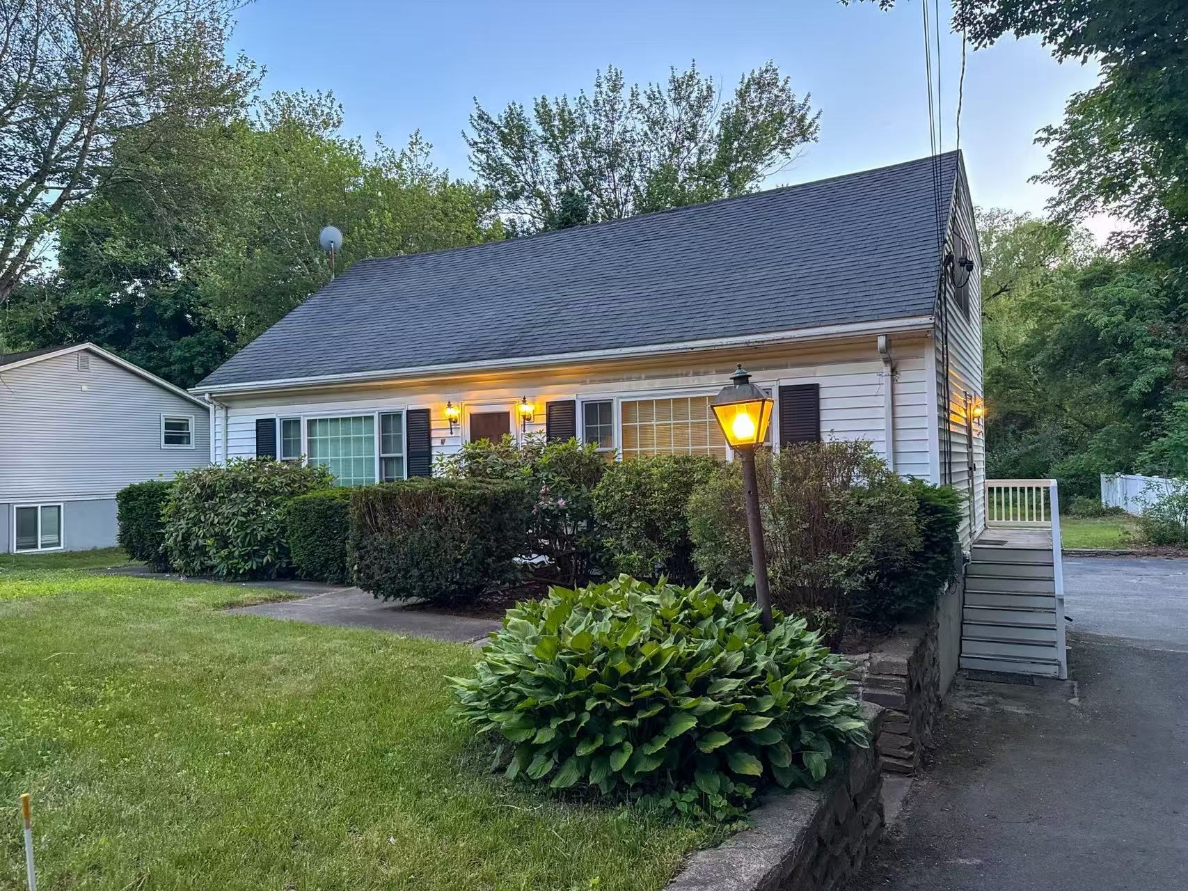 112 Marlboro Rd — photo
