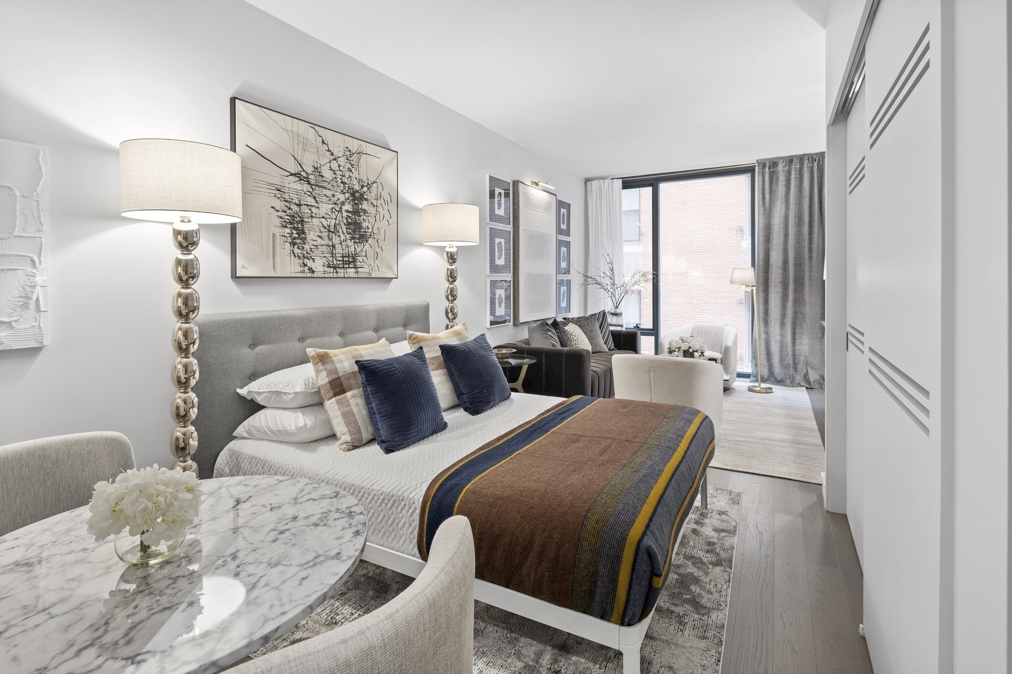 55 Lagrange # 206 — photo