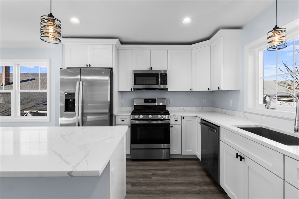 206 Durfee St. # 3B — photo