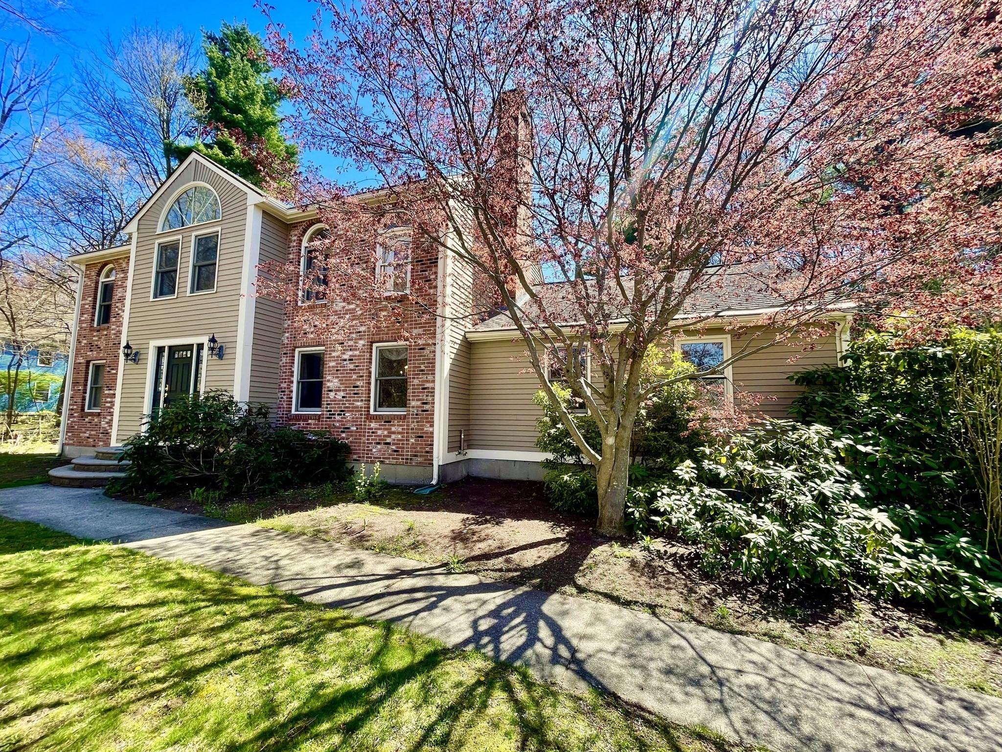 128 Upton Rd — photo
