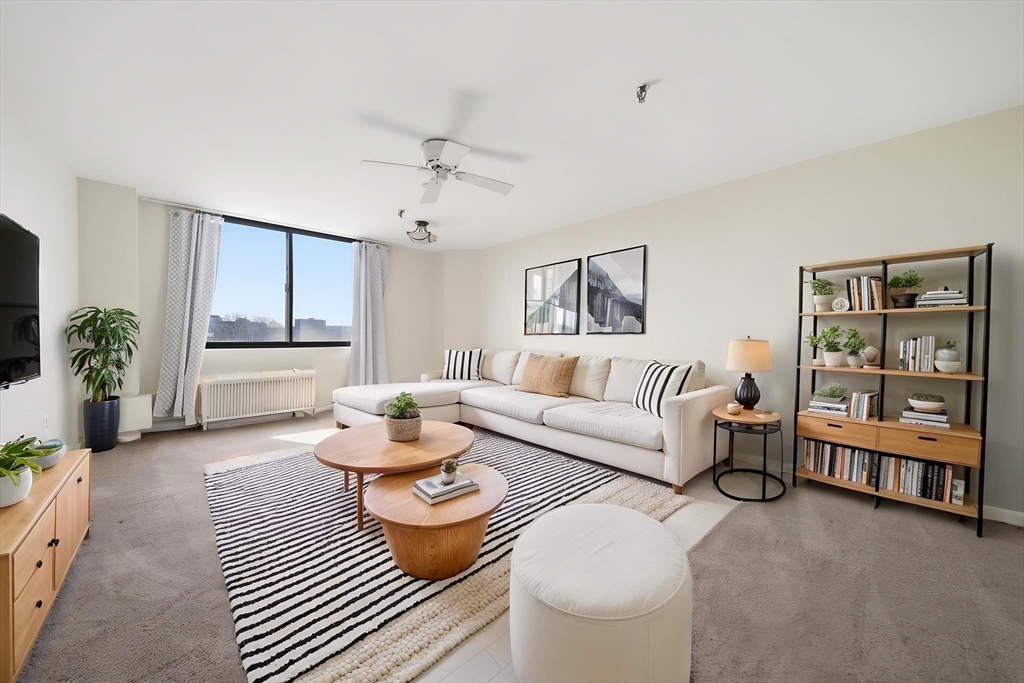 77 Adams St #611 — photo