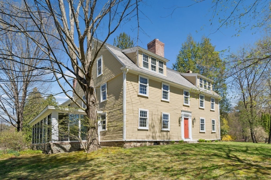 302 Church Street — photo