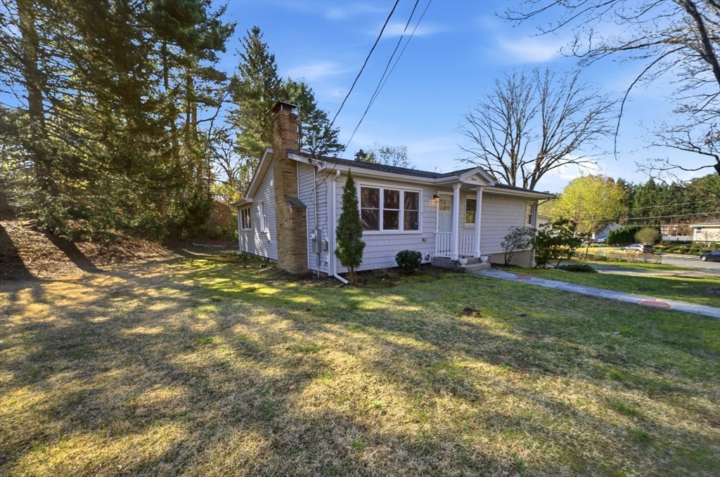 11 Ingleside Road, Natick MA 01760