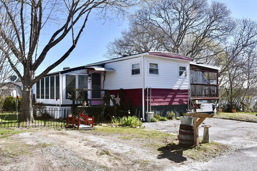 16 Francis St — photo