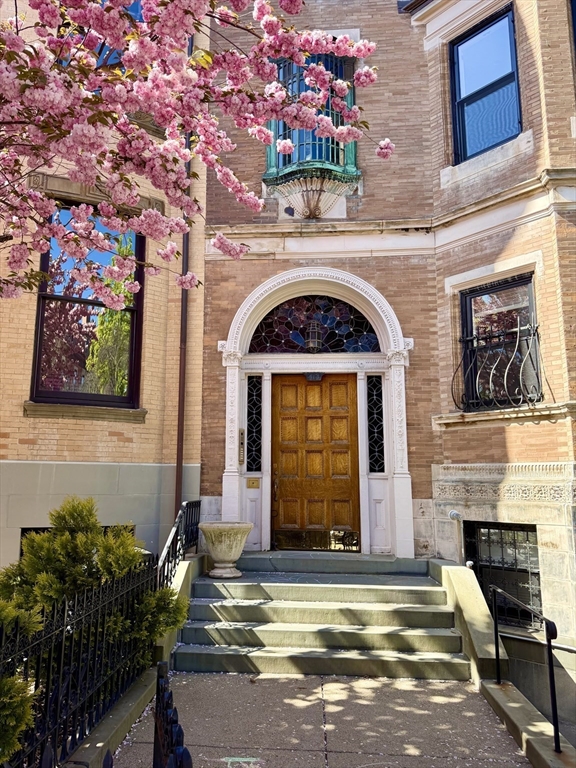 414 Beacon St Ph4 — photo