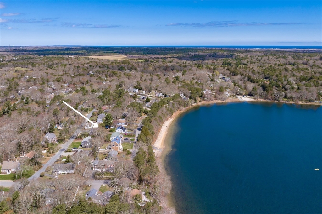 251 Lakeside Drive — photo