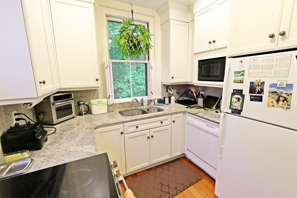 107 Waban Hill Road #R, Newton, MA 02467 — photo 2