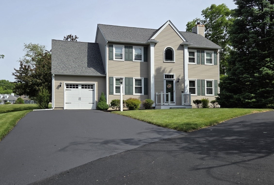 15 Beechwood Dr — photo