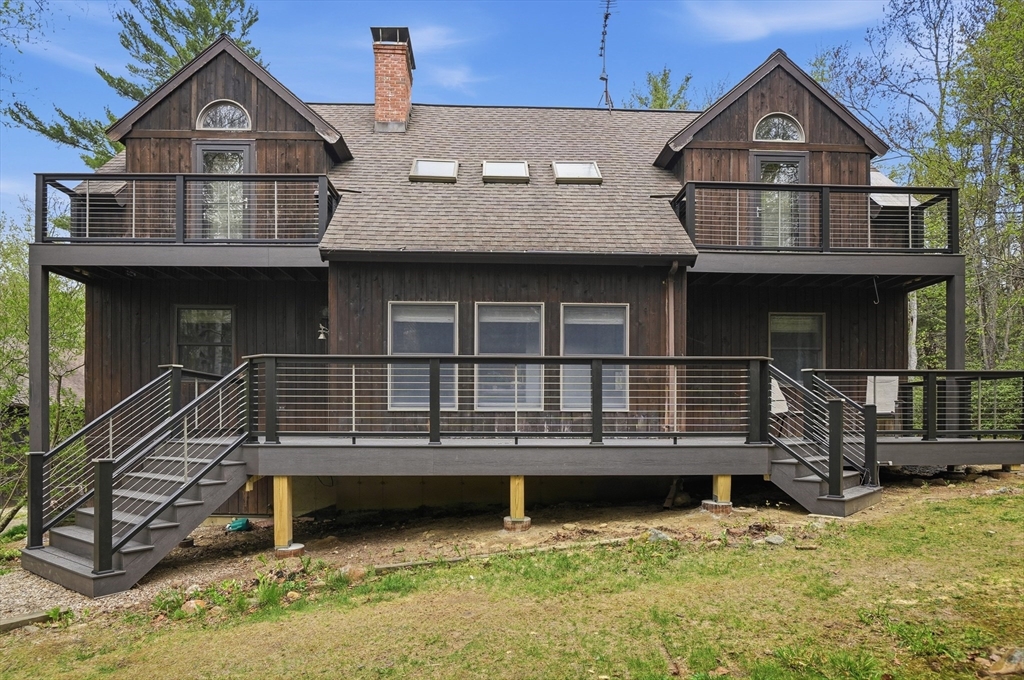 135 Mallard Dr — photo