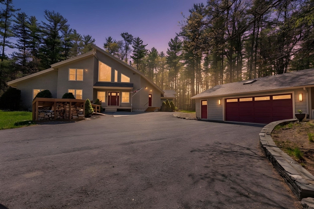 8 Dunham Road, Freetown, MA 02702