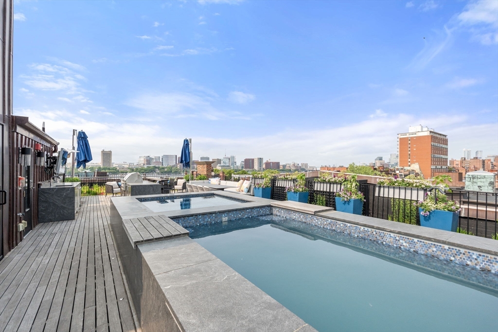 401 Beacon Street Ph — photo