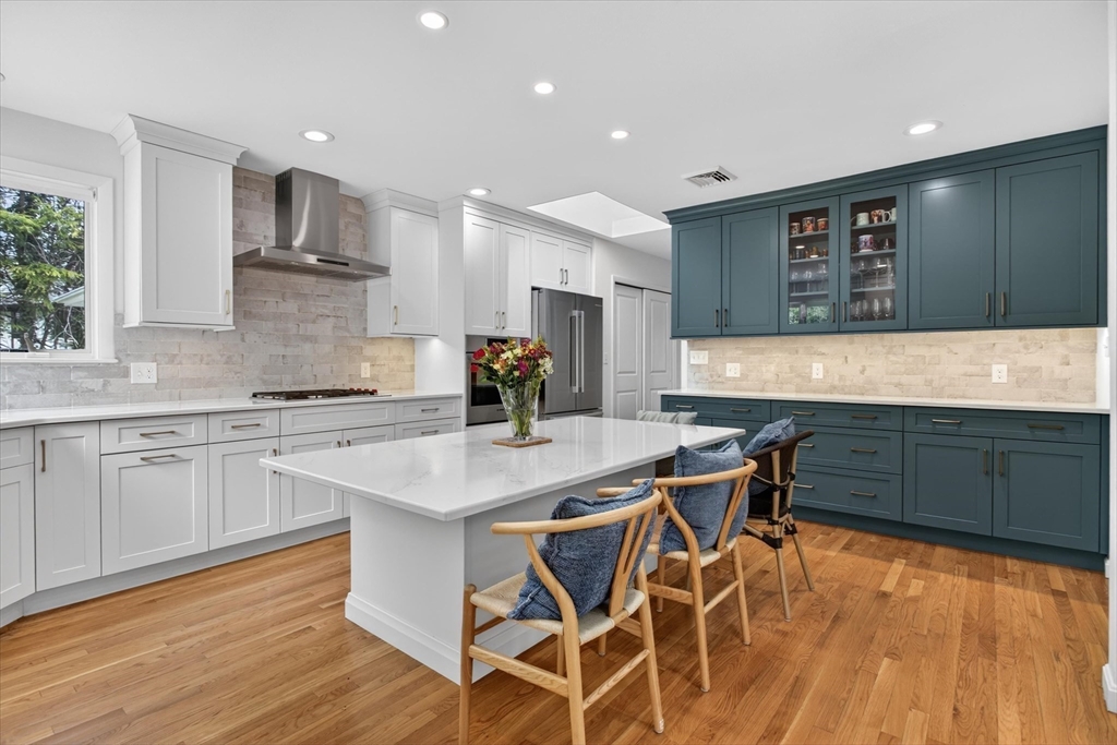 76 Goodnough Road, Brookline, MA 02467 — photo 2
