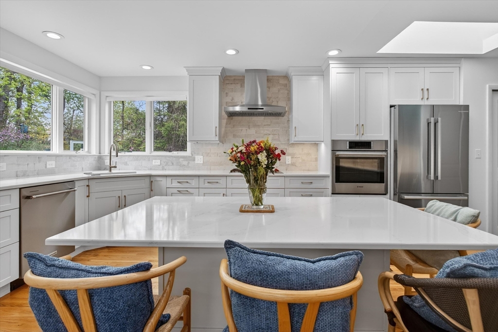 76 Goodnough Road, Brookline, MA 02467 — photo 3