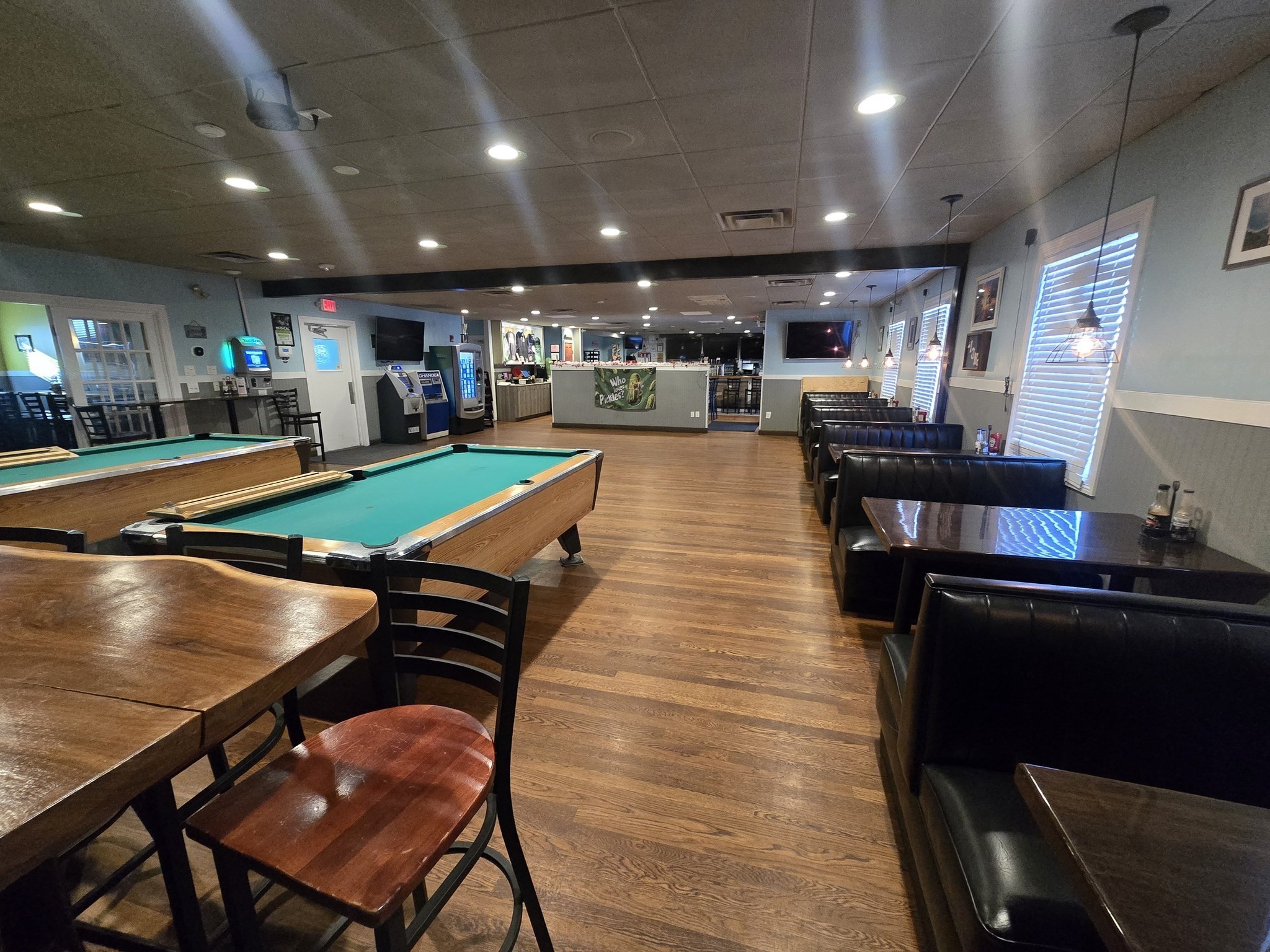 48 School — photo