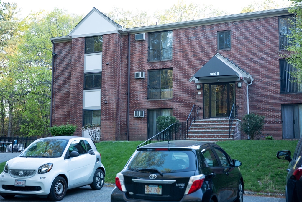 380 Great Road Unit 302 Unit B 302 — photo
